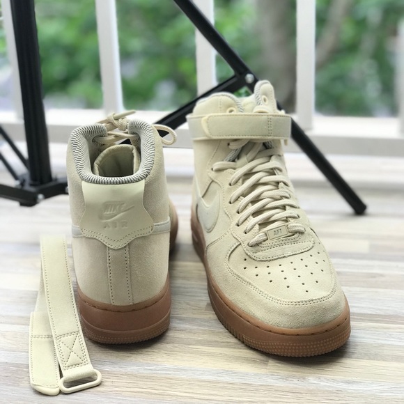 NWT Nike Air Force 1 HI SE Suede Butter WMNS - Picture 7 of 8
